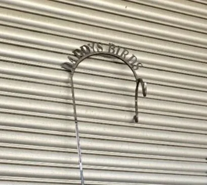 Bird feeder hanger