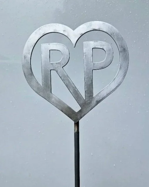 Decorative steel stake