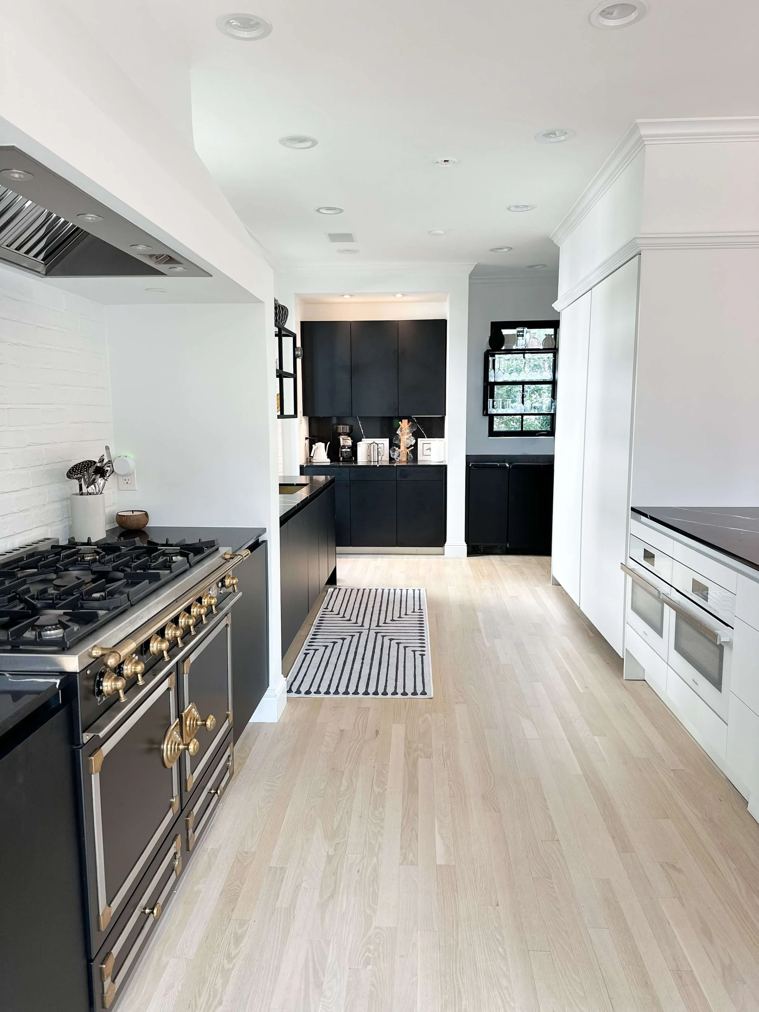 The Secret to Effortlessly Organized Homes in River Oaks