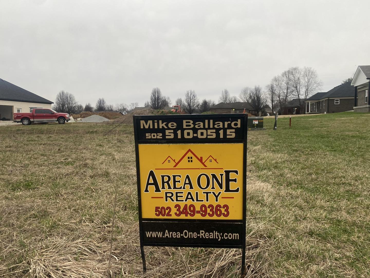 🌸🪻Spring into building your forever home 🏡 on this WONDERFUL Lot🪻🌸

Are you in the market to build a home 🏡 ? If so look no further!  Check out Area One Realty&rsquo;s great listing at 1360 Woodlawn Rd in historic Bardstown, Ky offered by Mike 