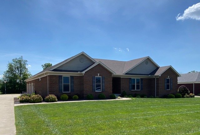 ‼️ 🚨 ‼️ NEW LISTING ALERT ‼️ 🚨 ‼️ 
Wow! Take a look 👀 at Area One Realty&rsquo;s NEWEST LISTING at 109 Presley Drive located in the Woodlawn area of historic Bardstown, Ky!!

Spacious 3BR 2BA brick ranch with 3 car attached side entry garage &amp;