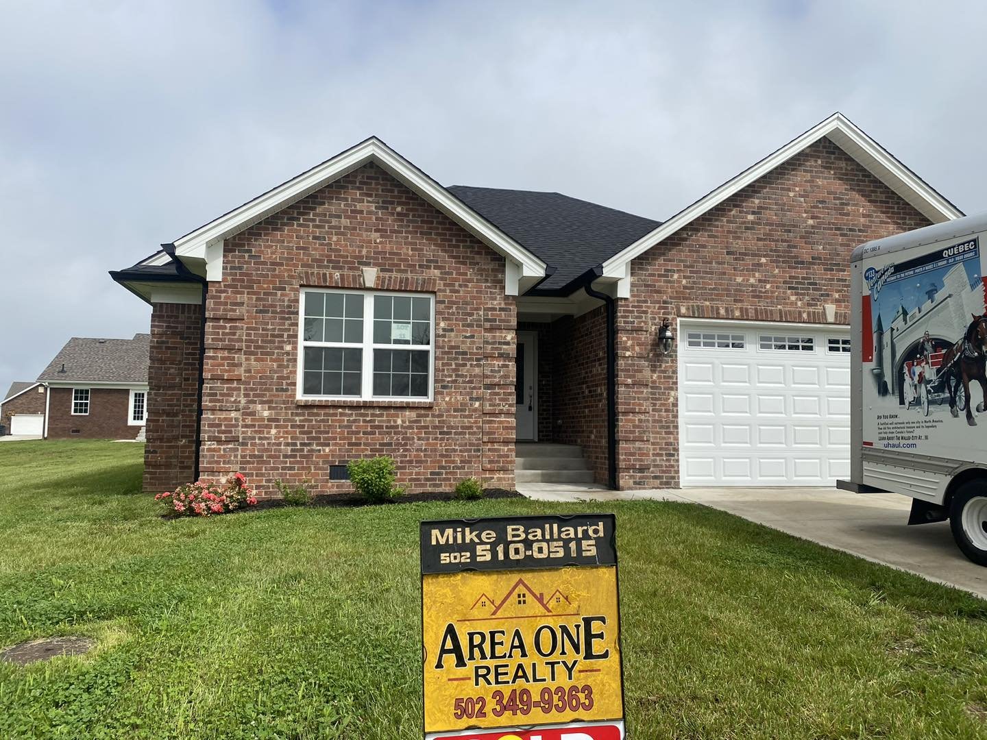 ‼️SOLD‼️SOLD‼️SOLD‼️SOLD‼️SOLD
Great New Construction home 🏡 SOLD at 316 Oak Grove Dr located in Oak Ridge Subdivision in Historic Bardstown, Ky. 

Thank you to our wonderful seller for choosing Area One Realty to get your  wonderful new home 🏡 SOL