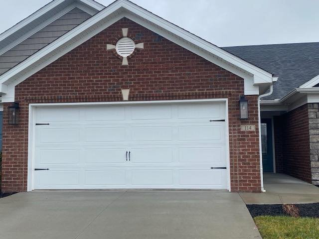 🌸🌼 Looking for a home 🏡 all in one level?  Wanting to downsize? Don&rsquo;t miss this Wonderful New Patio Home 🏡 in Sunset Village at 114 LaLa Lane in historic Bardstown, Ky offered by Mike &amp; Kathy Ballard of Area One Realty🌼🌸

This beautif