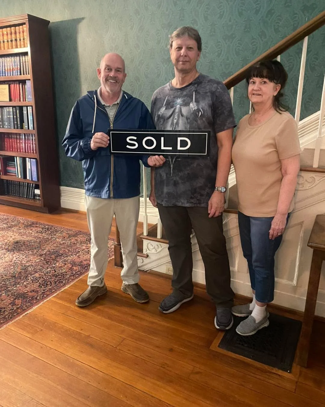 💥🏡 SOLD💥🏡 SOLD💥🏡 SOLD 💥🏡

Area One Realty would like to say a BIG Congratulations 🎈🎉🎊 to Carol &amp; Russell on the Sale of their beautiful Bardstown home 🏡. We thank you for choosing Area One Realty to get your home SOLD for you. We appr