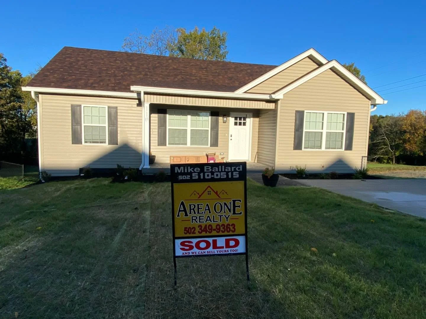 💥🏡💥SOLD💥🏡💥SOLD💥🏡💥SOLD
Another GREAT Bardstown New Construction home 🏡 at 110 Early Times Blvd. SOLD by Mike & Kathy Ballard of Area One Realty!  Thank you to our wonderful Seller for putting your trust & confidence in Area One Realt