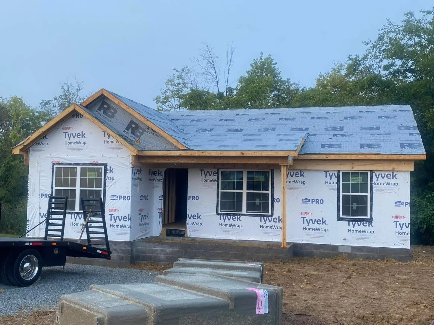 🍁 🍃 🍂 You are going to fall 🍁 in love ❤️ with Area One Realty&rsquo;s GREAT listing at 119 Quiet Springs Drive located in the Woodlawn area of historic Bardstown, Ky offered by Mike &amp; Kathy Ballard 🍂🍃🍁

This GREAT new home 🏡 offers:
🍁 Th