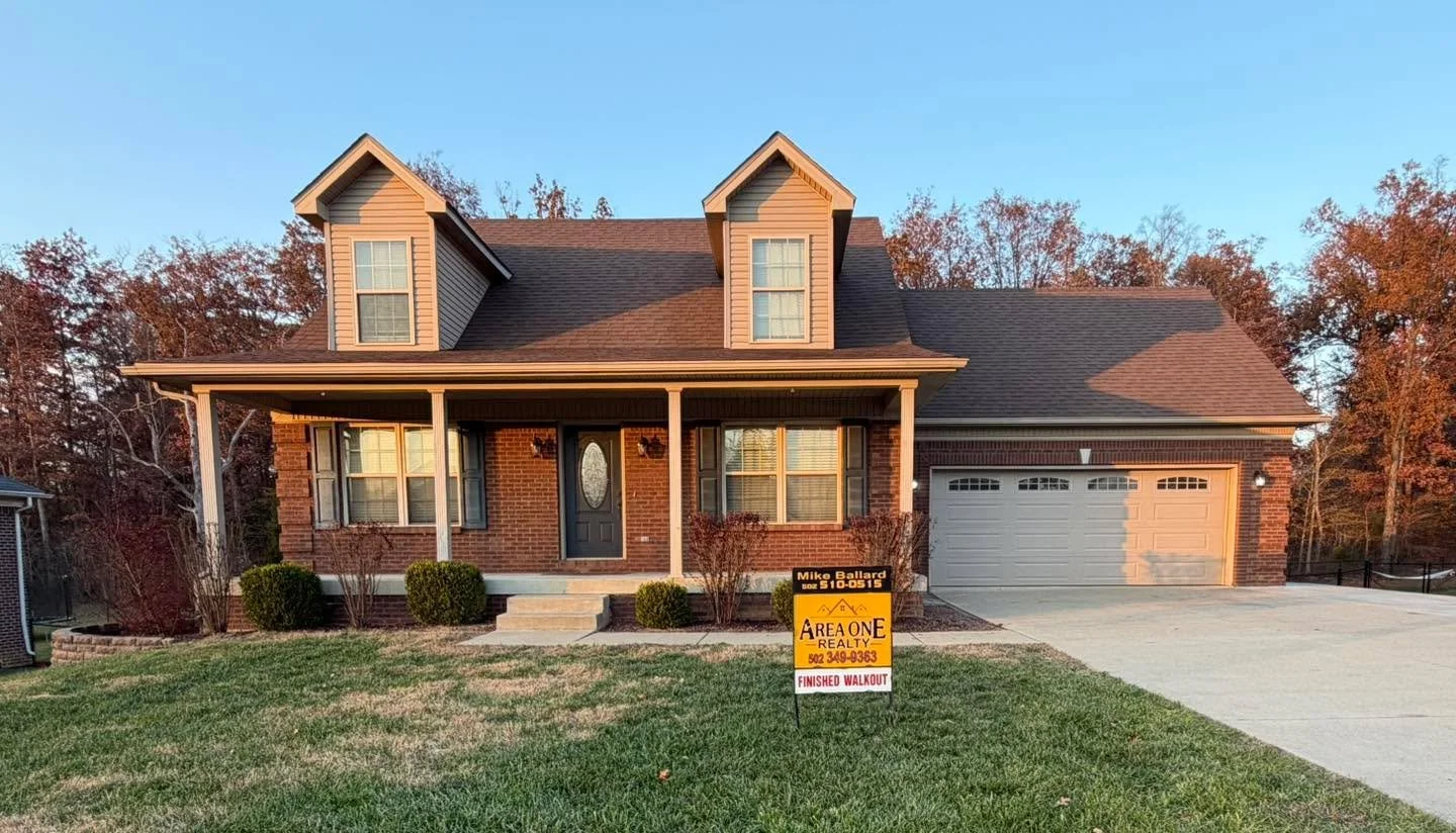 ‼️🚨🏡 NEW LISTING ALERT 🏡🚨‼️

🍁🏡Don&rsquo;t miss your chance to own Area One Realty&rsquo;s Wonderful  NEW LISTING 🏡 at 162 Peabody Loop located in Cox&rsquo;s Creek, Ky offered by Mike &amp; Kathy Ballard🏡🍁

Spacious &amp; comfortable five B
