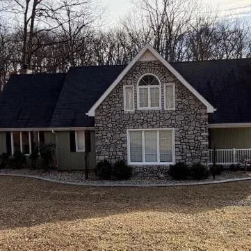 🏡 ☀️ Don&rsquo;t miss your chance to own this wonderful home 🏡 ! Let&rsquo;s go take a look 👀 at Area One Realty&rsquo;s beautiful LISTING at  3124 Yorkshire Drive located off Old Nazareth Rd in the Camelot neighborhood of historic Bardstown, Ky o