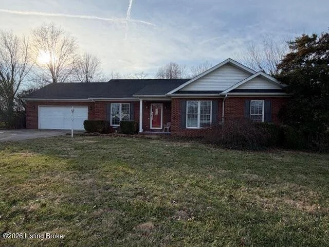 🍀🏡Make today your lucky 🍀 day! Let&rsquo;s go take a look 👀 at 104 Locust Grove Ct located in historic Bardstown, Ky offered by Mike &amp; Kathy Ballard of Area One Realty🏡🍀

This Great home 🏡 offers:
🍀 3 Bedrooms 🛌 
🏡 2 Baths 🛁 
🍀 2 car 