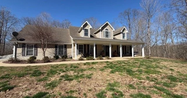 🍀 Feeling lucky? Use your luck to BUY or SELL with Area One Realty! 🍀

This is your sign to make a move in the real estate market! Whether you're dreaming of a new home, 🏡 ready to sell your current property, or just exploring your options, the te