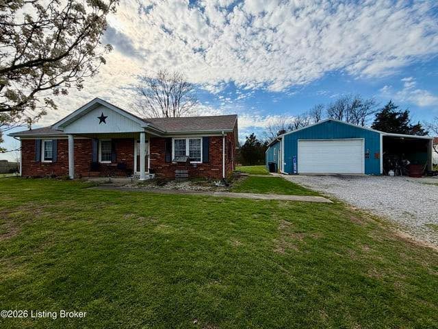 🏡🌷Let&rsquo;s go take a look 👀 at this GREAT New Listing! 🏡 located at 895 McLain Rd in Springfield, Ky offered by Bailey Mashburn of Area One Realty🌷🏡

This GREAT home 🏡 offers:
🌷3 Bed 🛏️ 
🏡1 Bath 🛁 
🌷1276 Sqft
🏡0.81 acres
🌷Huge detach