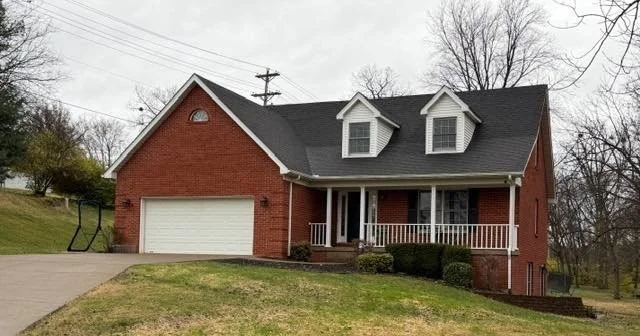 🌸🌷🌺Spring has arrived, and the real estate market is heating up! 🔥 Now is the perfect time to get those homes listed and SOLD with Area One Realty. 🌺🌷🌸

🌸Buyers are out and ready, eager to find their dream home, 🏡 and your property could be 