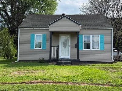 🏡🌺Let&rsquo;s go take a look at  Area One Realty&rsquo;s GREAT NEW LISTING at 813 Bartley Avenue in Historic Bardstown, Ky offered by Mike &amp; Kathy Ballard of Area One Realty🌺🏡

This GREAT home 🏡 offers:
🏡 3 Bedrooms 🛌 
🌺 1 Bath🛀 
🏡 Viny