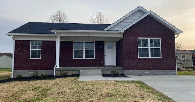 💥🏡Come take a look at Area One Realty&rsquo;s great new construction homes 🏡 in historic Bardstown, KY! Experience the perfect blend of modern design and small-town charm in one of Kentucky&rsquo;s most beloved communities. These homes 🏡 offer fr