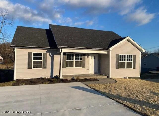 💥‼️NEW PRICE💥NEW PRICE‼️💥

🏡Don&rsquo;t miss your chance to own this Lovely new quality built home 🏡 located at 110 Distillery Ct.  in Early Times subdivision located in the Woodlawn area of historic Bardstown, Ky  offered by Mike &amp; Kathy Ba