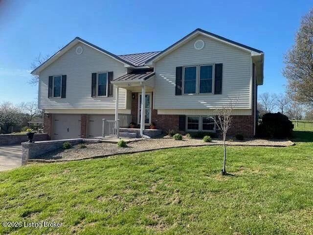 💥‼️NEW PRICE‼️💥NEW PRICE‼️💥

🌷🌺This GREAT home🏡  has it ALL🌺🌷Comfort, space, location &amp; acreage! Don&rsquo;t miss your chance to own 843 Hobbs Lane  in Cox&rsquo;s Creek, Ky offered by Mike &amp; Kathy Ballard🌷

This wonderful home 🏡 of