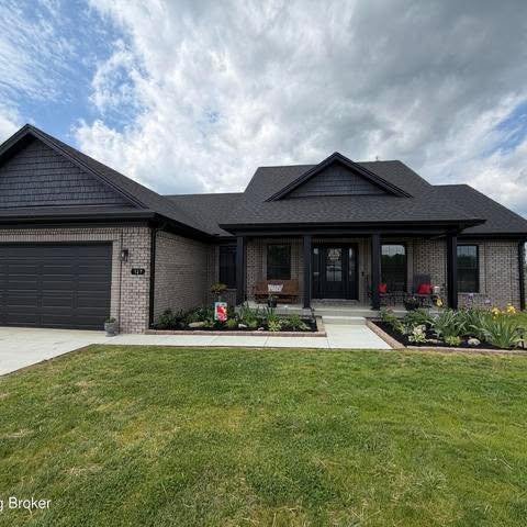 🌺🌷🌸Spring is the perfect season to make your move in real estate, and Area One Realty is here to help every step of the way. Warmer weather, blooming landscapes, and longer days create ideal conditions for buyers and sellers alike. Homes 🏡 show b