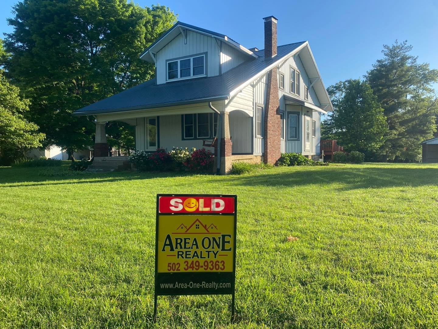 ‼️💥SOLD‼️💥SOLD‼️💥SOLD💥‼️

Another GREAT Bardstown home 🏡 SOLD at 3734 New Shepherdsville Rd by Mike &amp; Kathy Ballard of Area One Realty!
Thank you to our wonderful sellers for putting their trust &amp; confidence in Area One Realty to get you