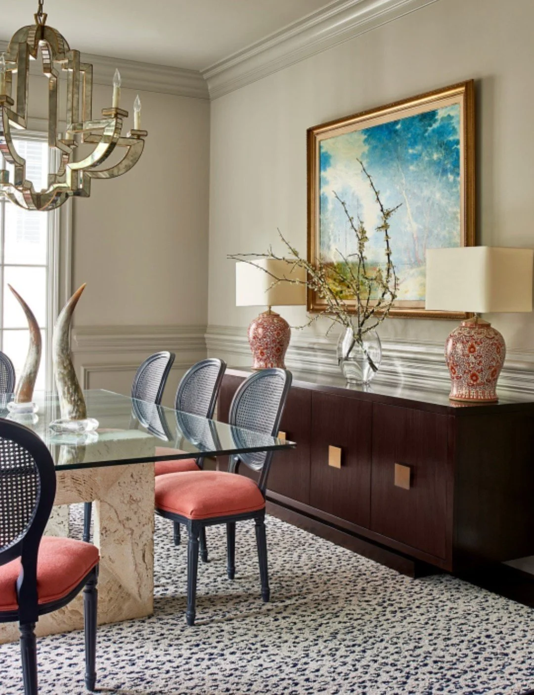 Mixing materials and patterns for a layered, luxurious dining room.✨

#LuxuryInteriors #DiningRoomDesign #FormalDining #DiningRoomDecor #InteriorInspiration #DesignDetails #CarolineBrackettDesign