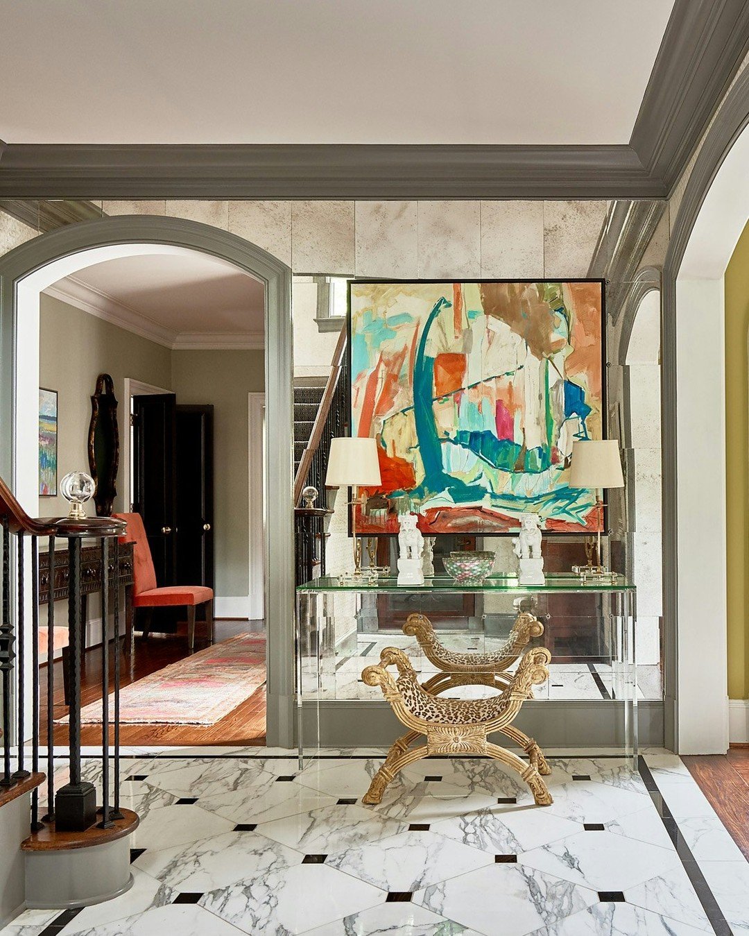 When a foyer makes an entrance of its own. Bold color, rich texture, and a dash of glamour. 💫

#LuxuryDesign #InteriorDesign #EntrywayDesign #FoyerStyle #DesignInspiration #ArchitecturalDigest #CarolineBrackettDesign