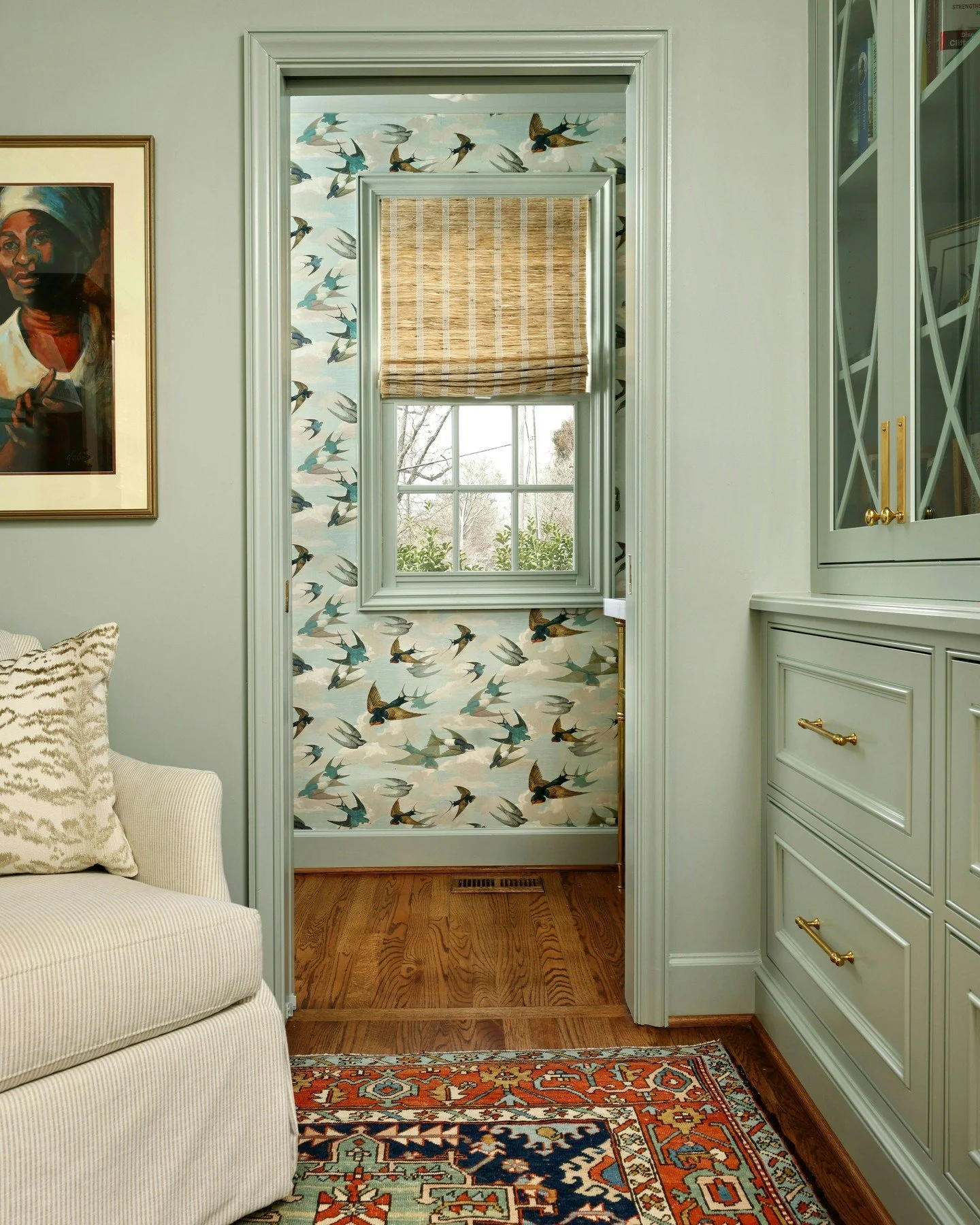 The powder room you catch a glimpse of and have to see up close. 

Builder: @evergreencustomconstruction

Photographer: @paulmehaffey

#InteriorDesign #PowderRoomDesign #DesignInspiration #StatementWallpaper #WallpaperLovers #CarolineBrackettDesign