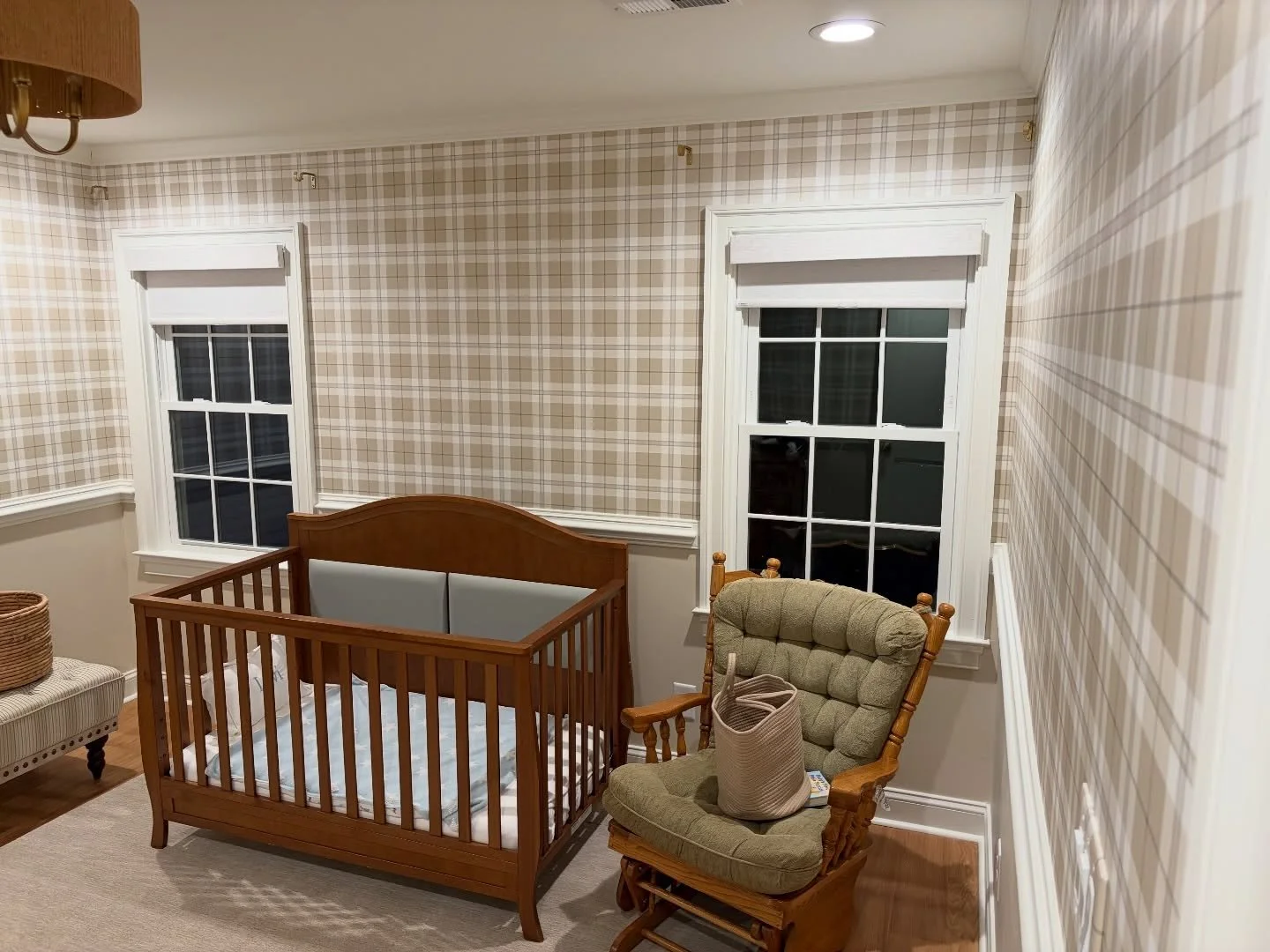 Loving this wallpaper install for a boys nursery 😍🧸