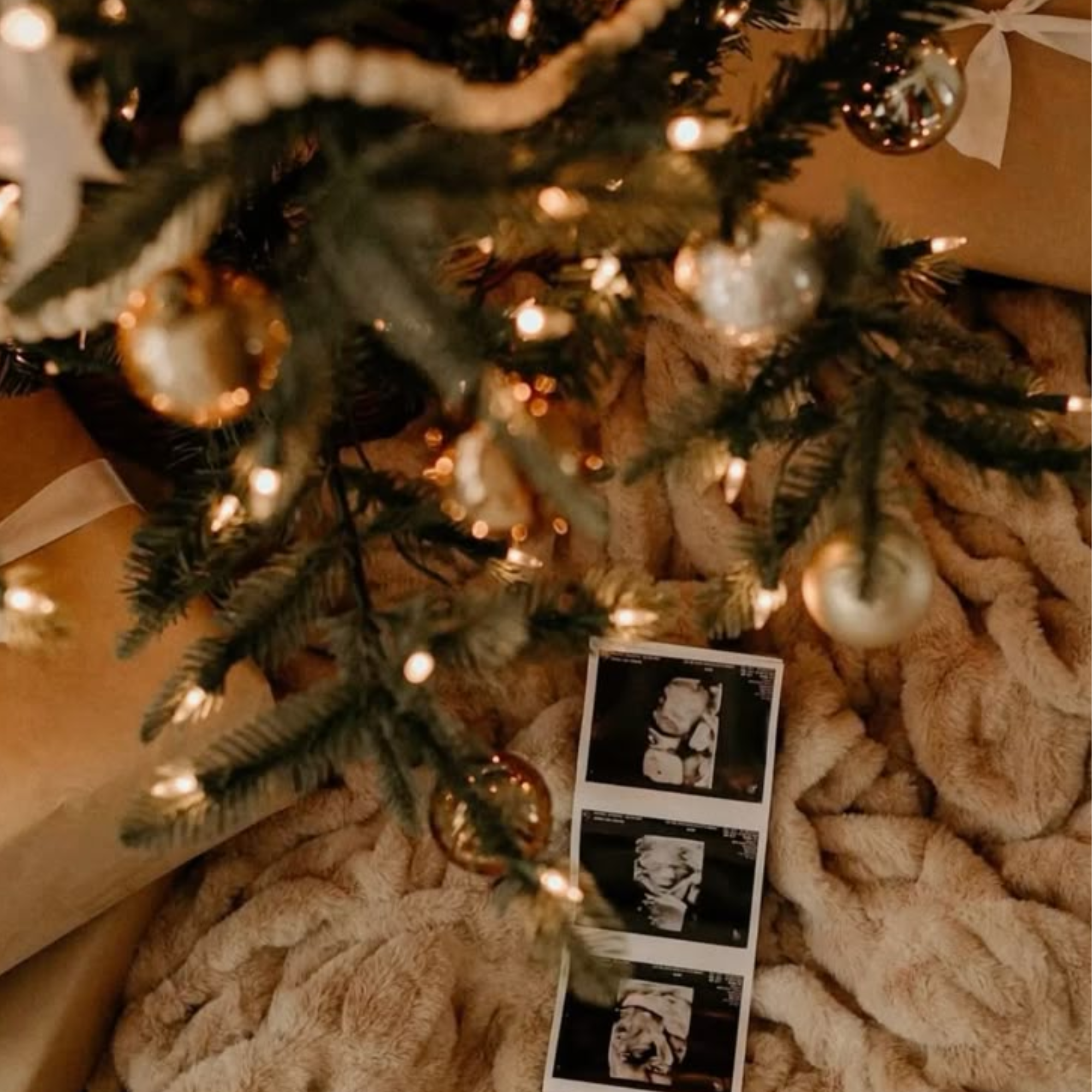 10 Christmas Pregnancy Announcement Ideas&nbsp;