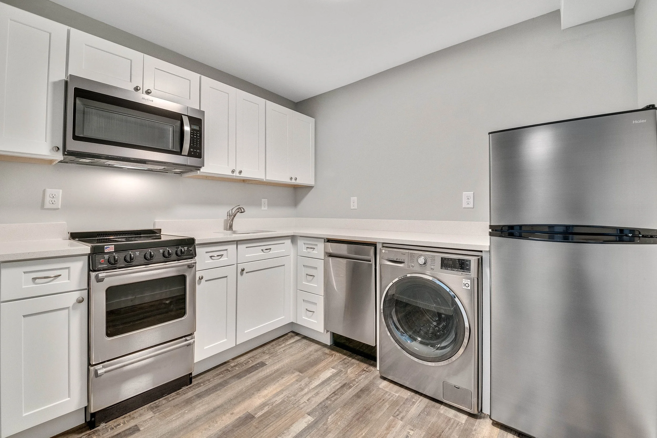 Eighty-59-Flats-Unit-11-7.jpg