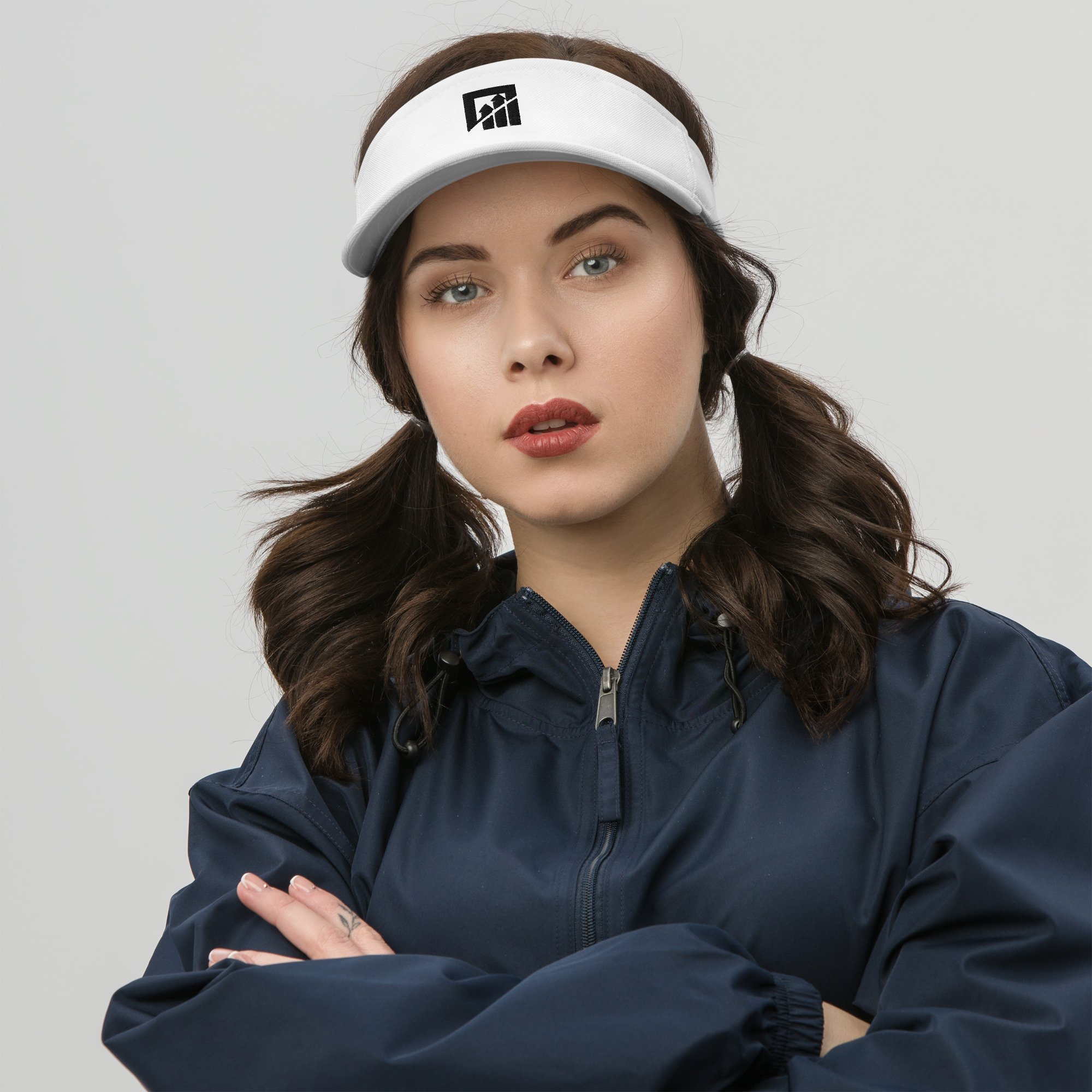 visor-white-front-67f44c5eca0b9.jpg