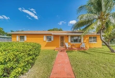 Miami Gardens, FL 33056

Price: $480,000

Bedrooms: 3
Baths: 2
Living: 1,412 SF
Lot: 8,480 SF
Notes: CBS structure. New roof. Needs minor rehab
.
.
.

#miamirealestate #southfloridarealestate #miami #broward #palmbeach #westpalmbeach #ftlauderdale #p