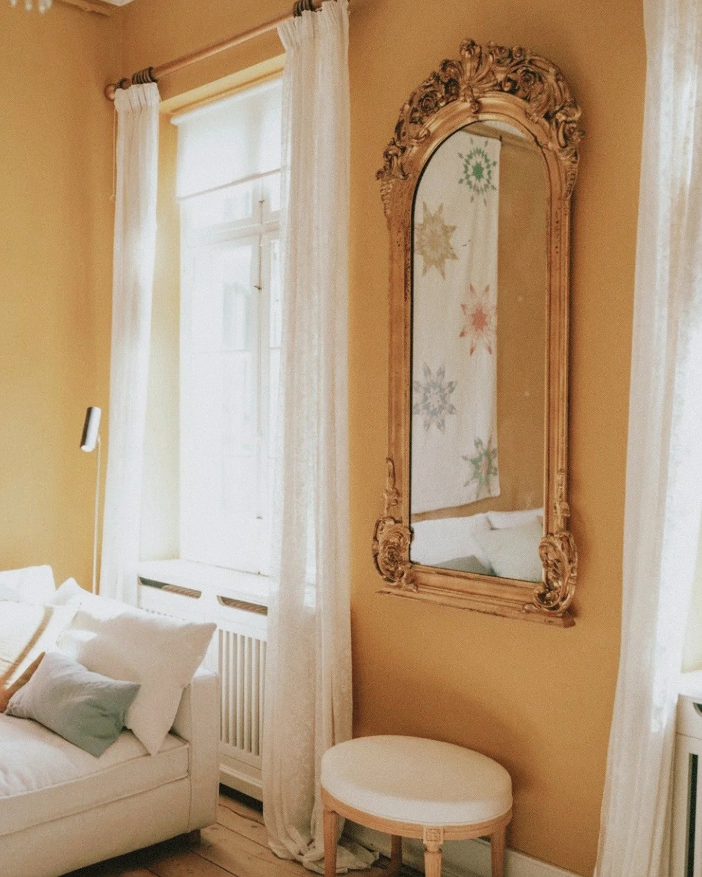 Dr&oslash;mmer du om et bryllup i fredelige og natursk&oslash;nne omgivelser &ndash; hvor I kan fejre k&aelig;rligheden helt uforstyrret?

P&aring; Agerup f&aring;r I ikke bare et lokale.
I f&aring;r hele stedet for jer selv.

Midt mellem skov, marke