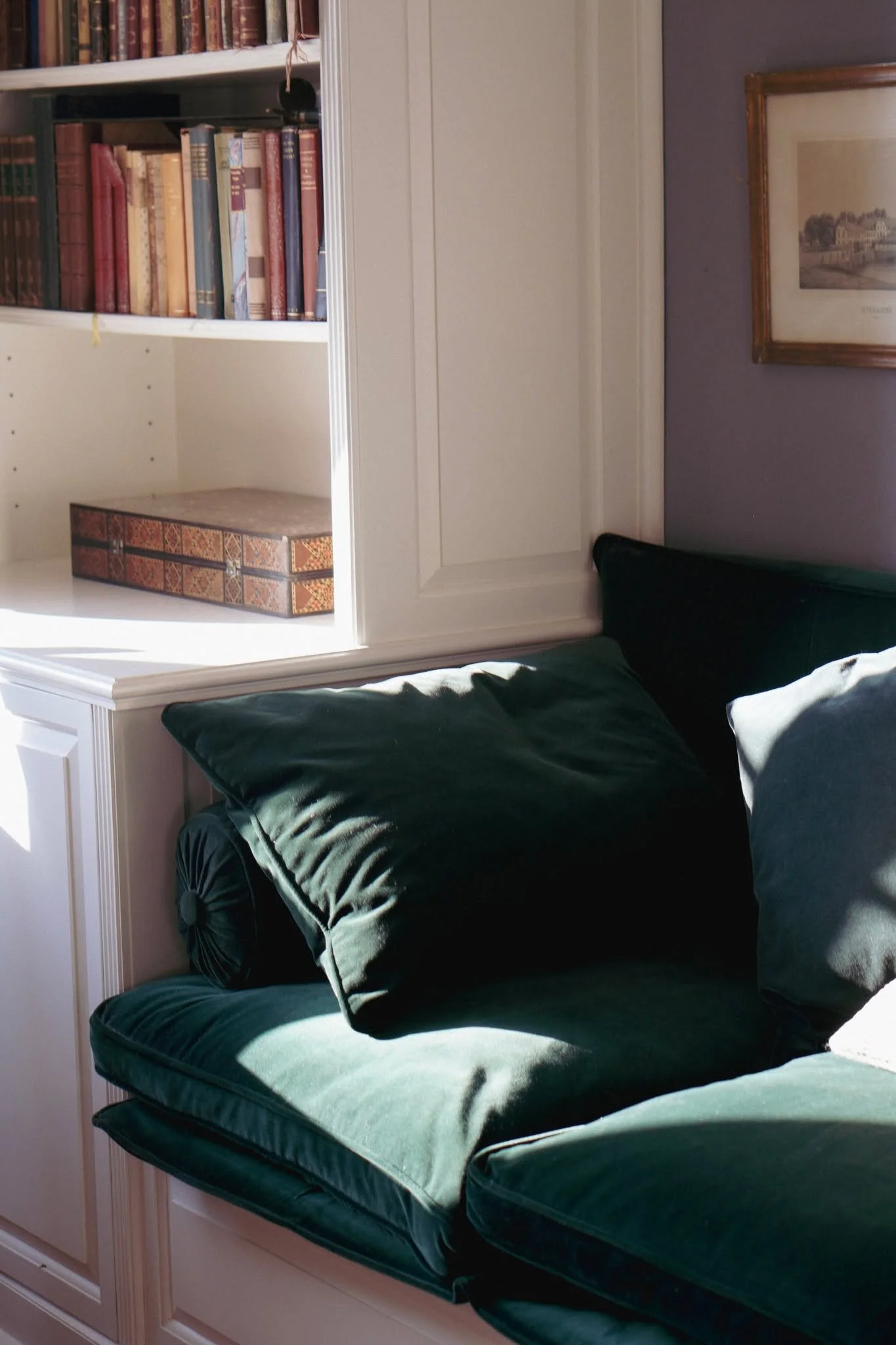 N&aring;r I booker Agerup, f&aring;r I eksklusiv adgang til hele huset og parken &ndash; ingen deling med andre. Det betyder privathed, ro og mulighed for at forme dagen pr&aelig;cis, som I &oslash;nsker 💭
Agerup er perfekt til bryllupper, konfirmat