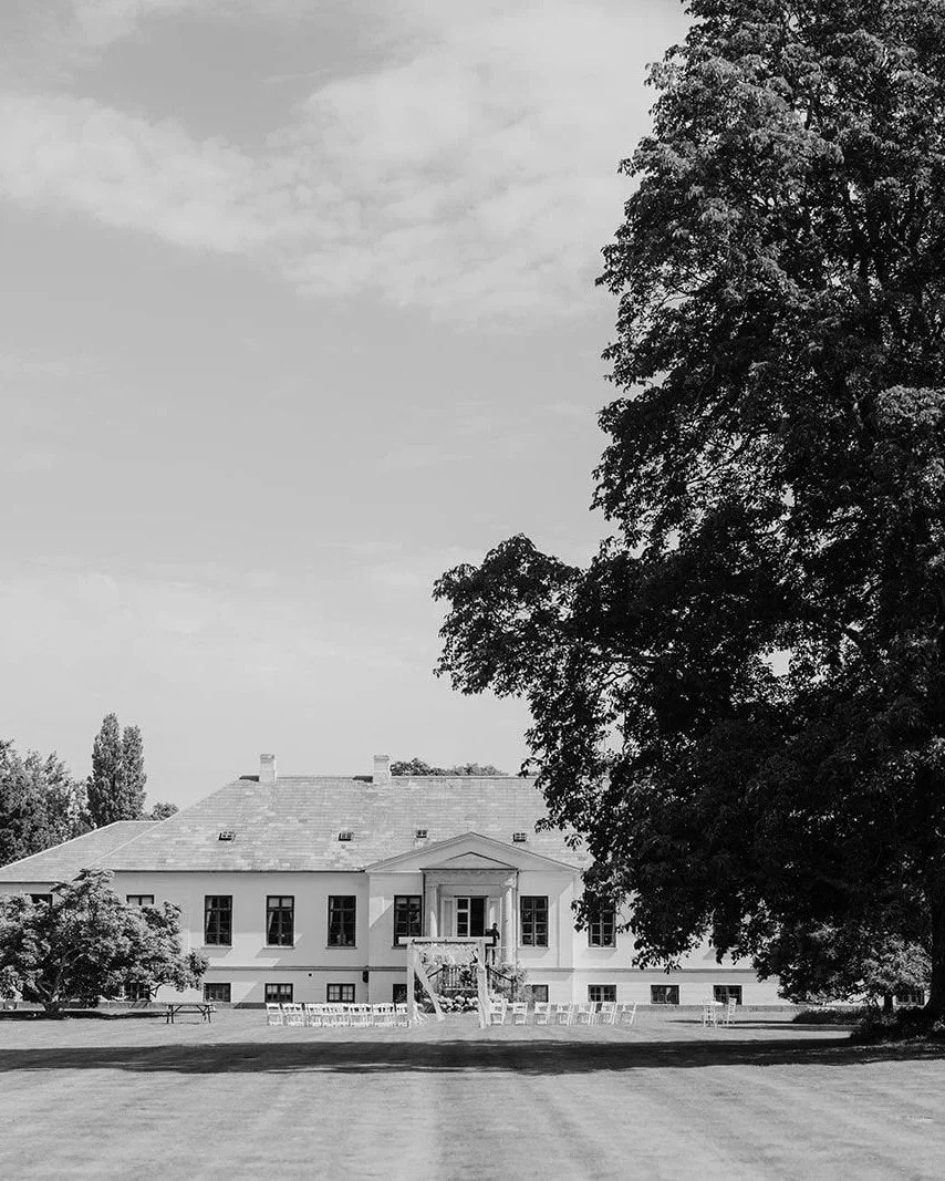 In the garden.
With the people who matter 🤍