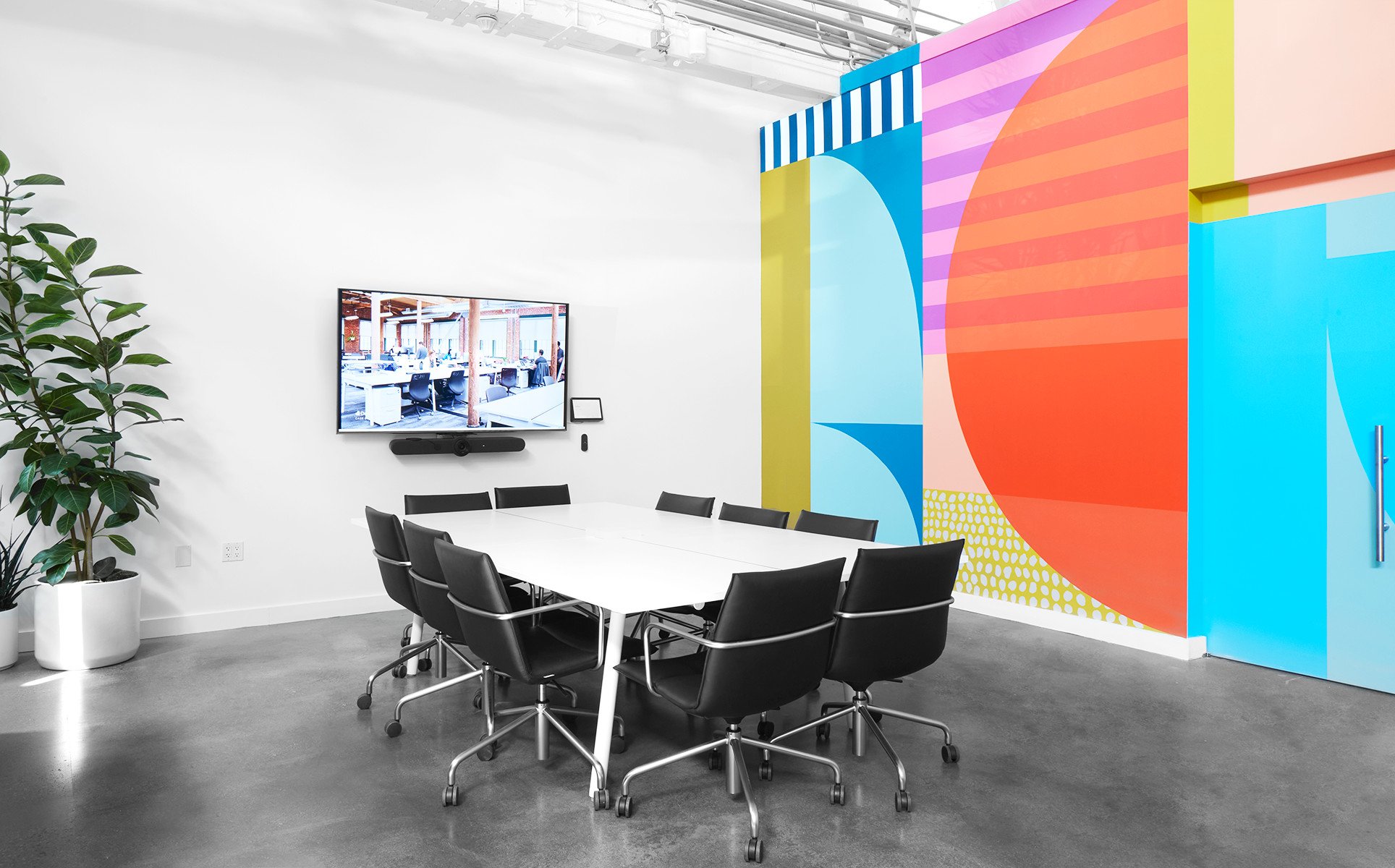 PoppinLA Showroom_22-hpr.jpg
