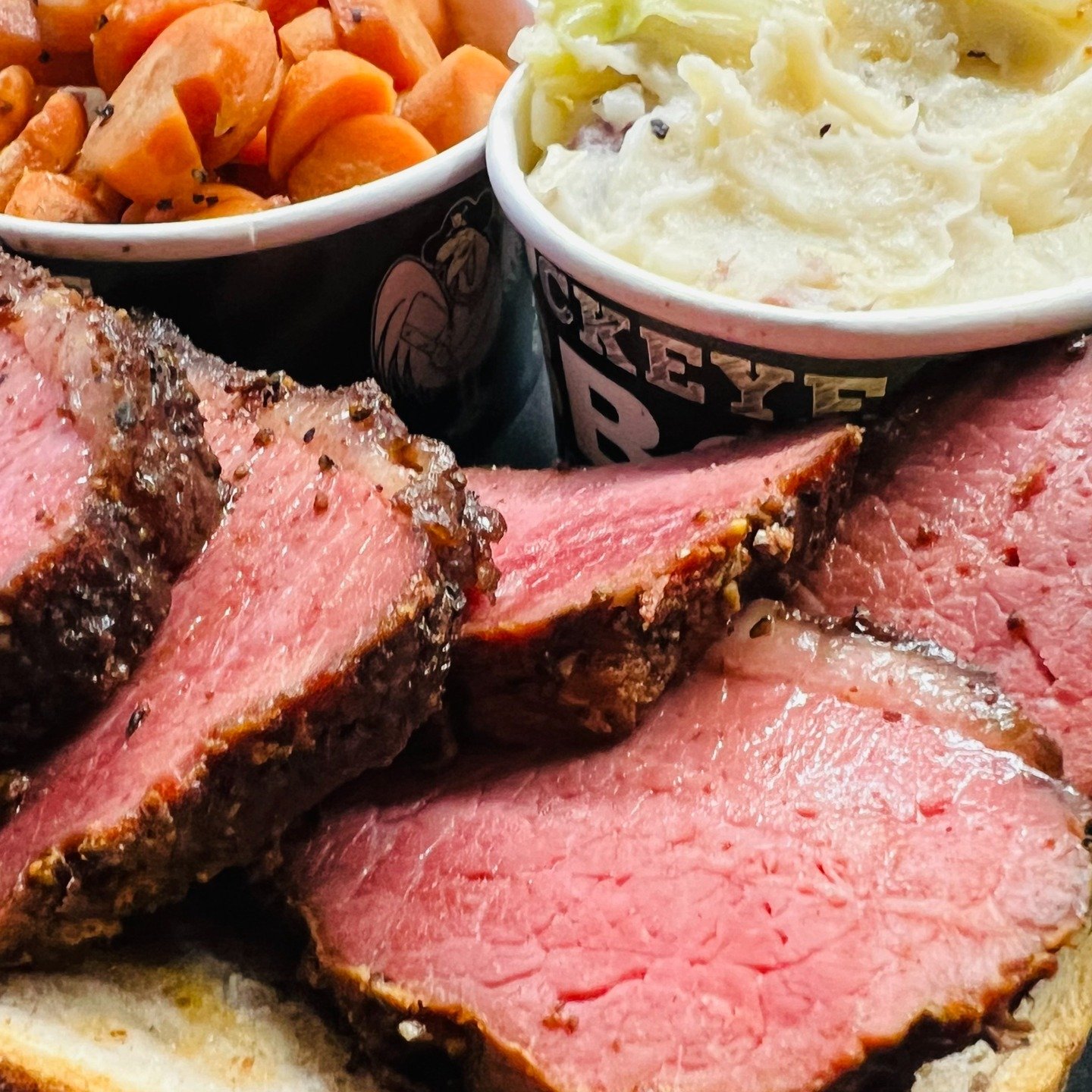 💚🔥 Smoked Pastrami over Rye as a meat choice in our dinners today! We also have special side; Bourbon-Molasses Roasted Carrots and Colcannon (smashed redskins with roasted cabbage and onion). Sl&aacute;inte!! 🍀🍀