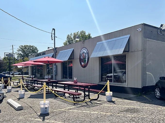 Ohio Locals Can’t Get Enough Of The Mouth-Watering Barbecue At This Iconic Restaurant
