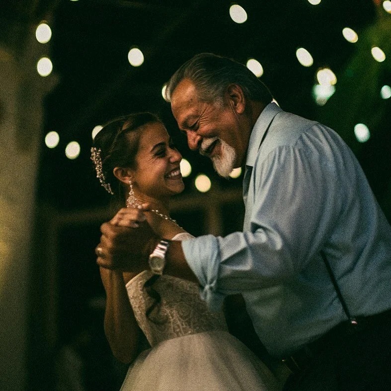 A few tears and even more smiles 🖤

#weddingphotography #weddingfilmmaker #weddinginspiration #fatherdaughterdance