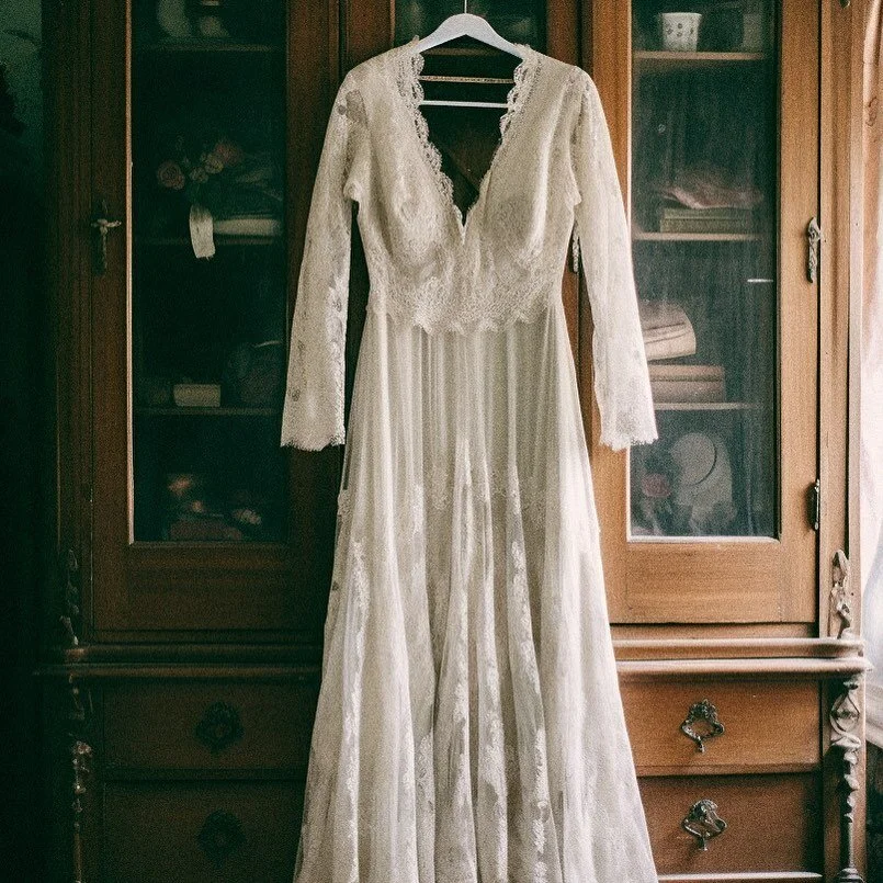 A gown with history 

#weddingphotography #weddingfilmmaker #weddinginspo