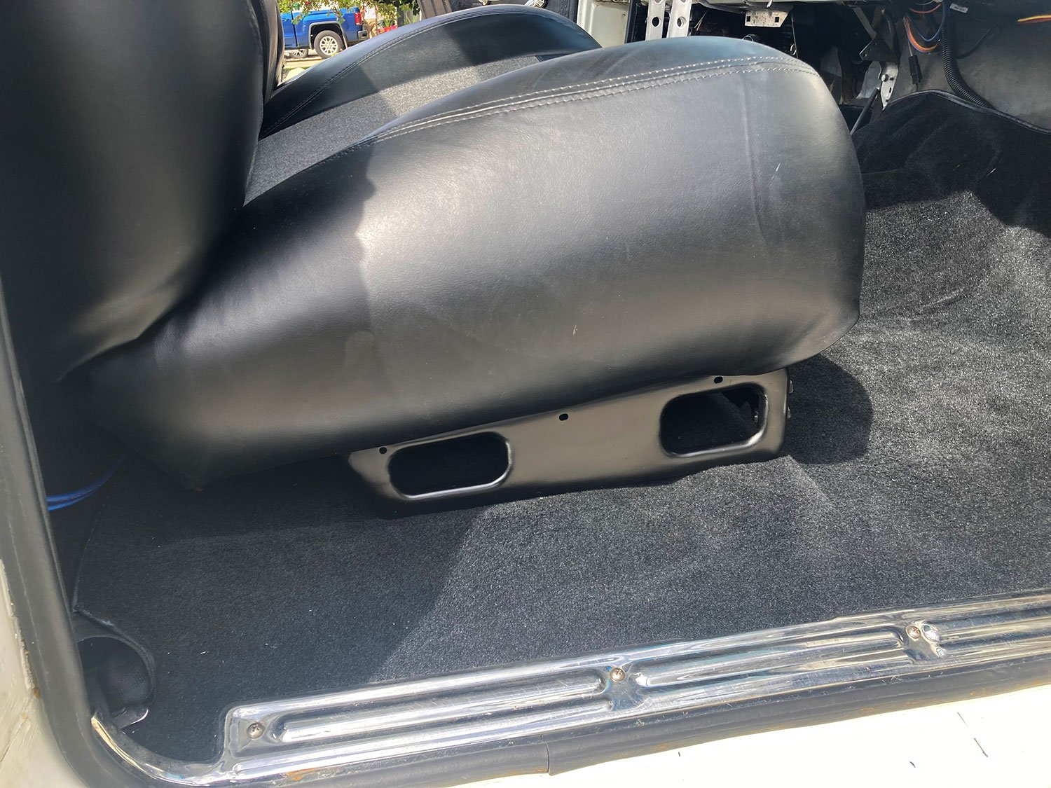 IMG_9275_SeatFrameBrackets_BespokeDreamworks_COryPequin.jpg