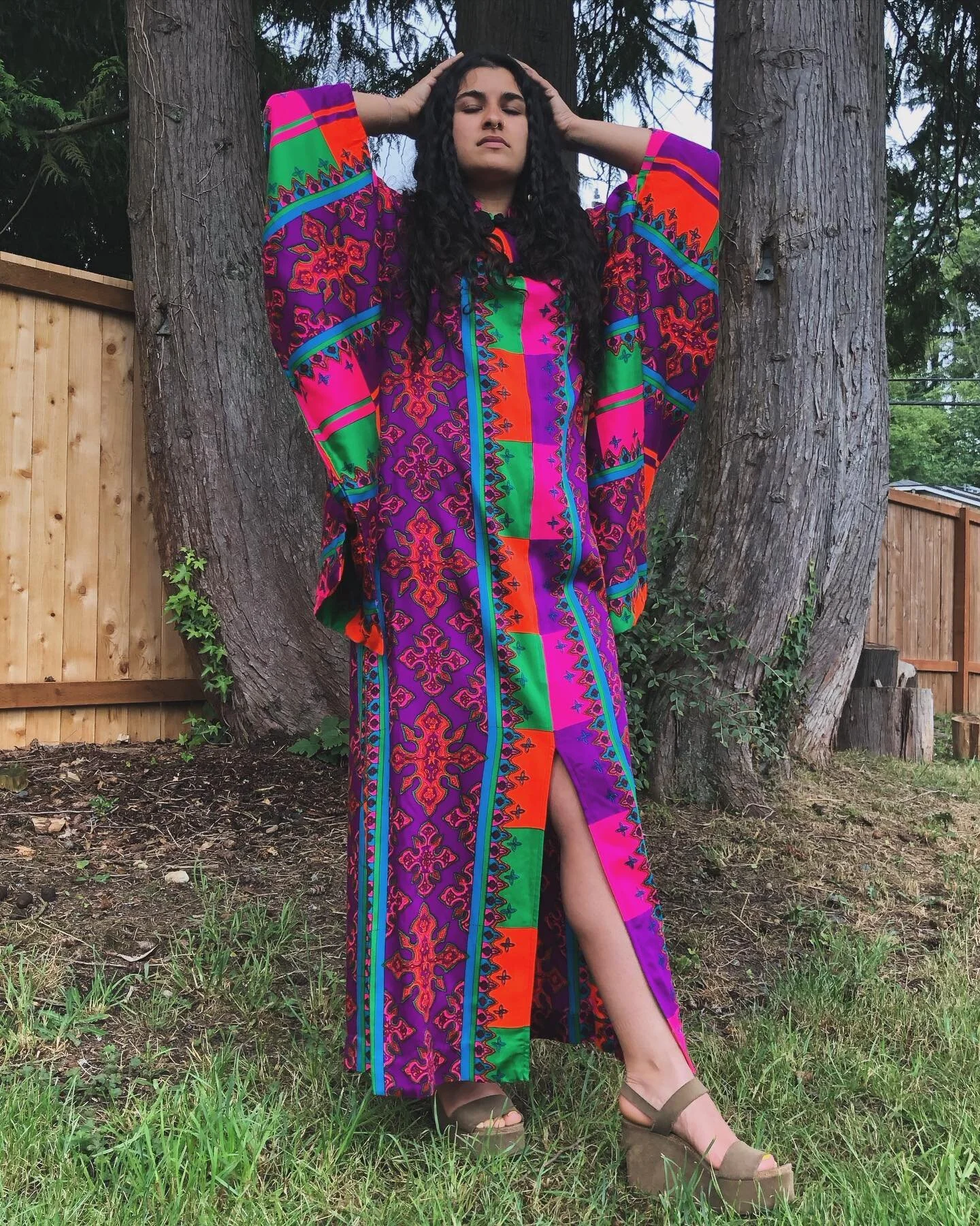 hi! I have a couple of 1:1 energy work sessions available if you want to play and explore and collaborate together!
.
Not sure what energy work is? Well I&rsquo;ve got you, I have recordings on my website and you can subscribe to get weekly energy wo