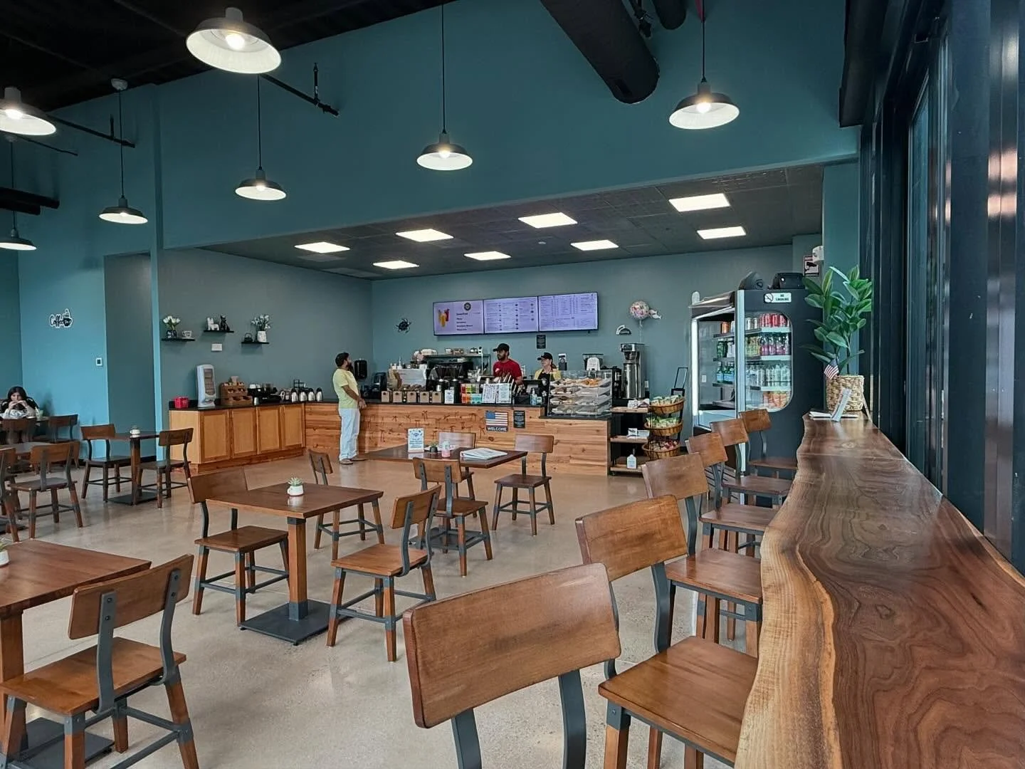 @dailygrindfells is now open in the Baltimore Peninsula! Stop by their new location and grab your favorite drink!

#carballoarchitecture #baltimorearchitecture #tenantfitout #BaltimorePeninsula
#BmoreCoffee #CharmCityEats #baltimorecoffeeshops