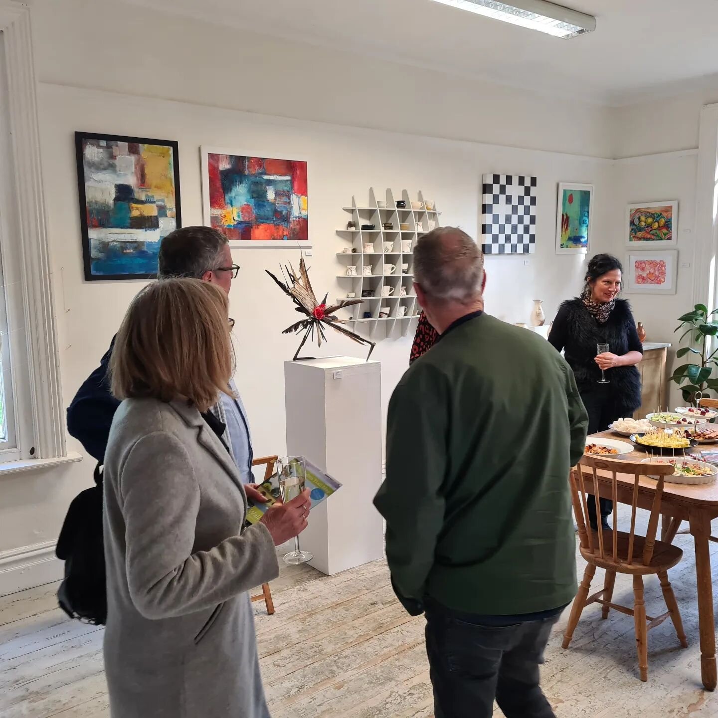 We are open now! Pop down for drinks and nibbles!

#privateview #oxfordshireartweeks #wallingfordareaartweeks #openstudios #wallingford #Oxfordshire #exhibition #creativecommunity