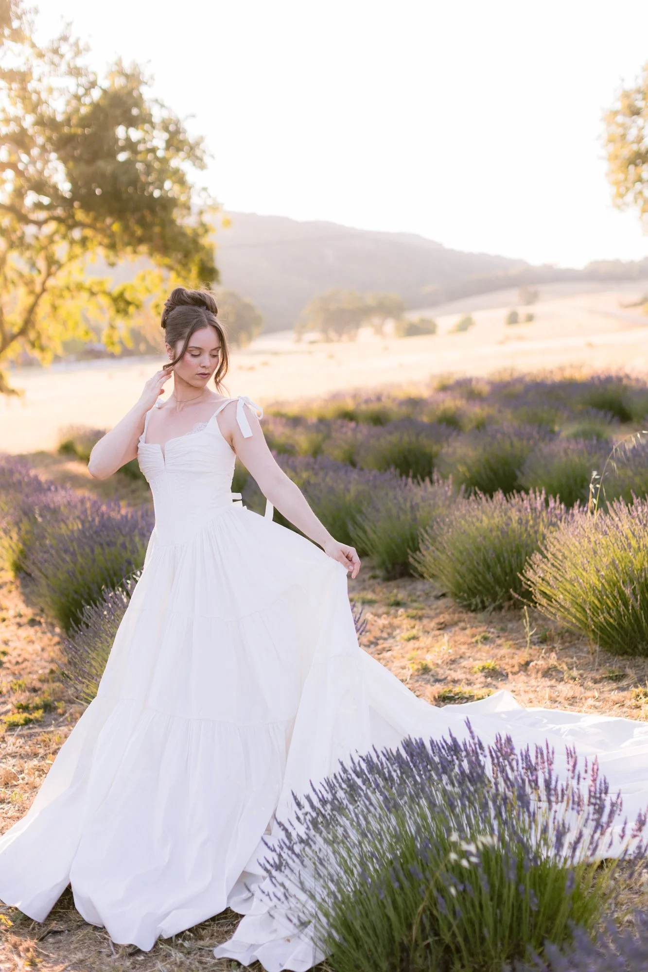 Sunset elopement photography in Paso Robles with warm golden light and vineyard views