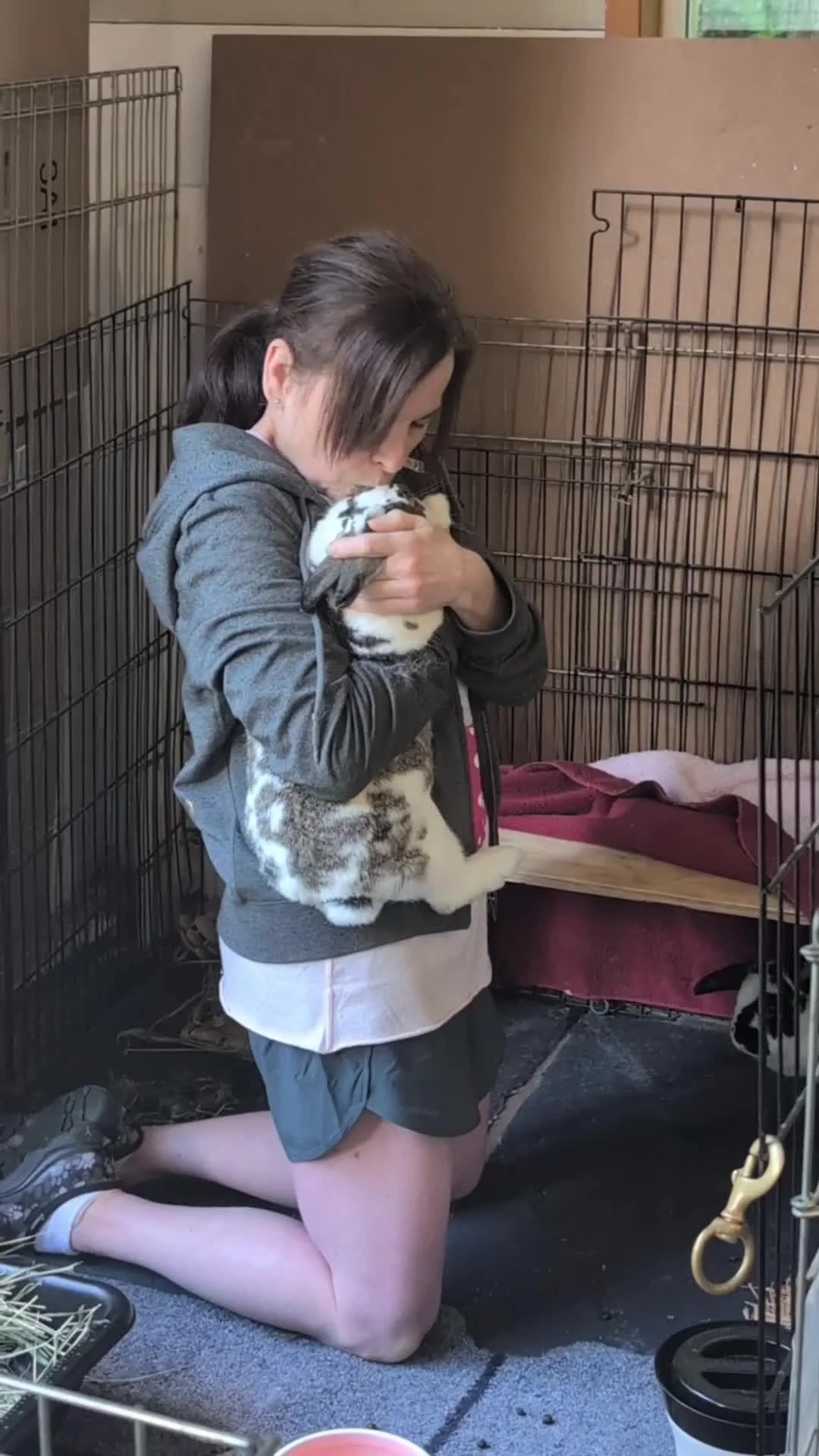 Volunteer Appreciation: Ms. Lori Delgado 🥰🥰🥰
ㅤ
This place would fall apart without Lori. She has been dedicating her time to Special Bunny for over 7 years (!) and every time she comes in (which is multiple times a week at this point (!!), she pou