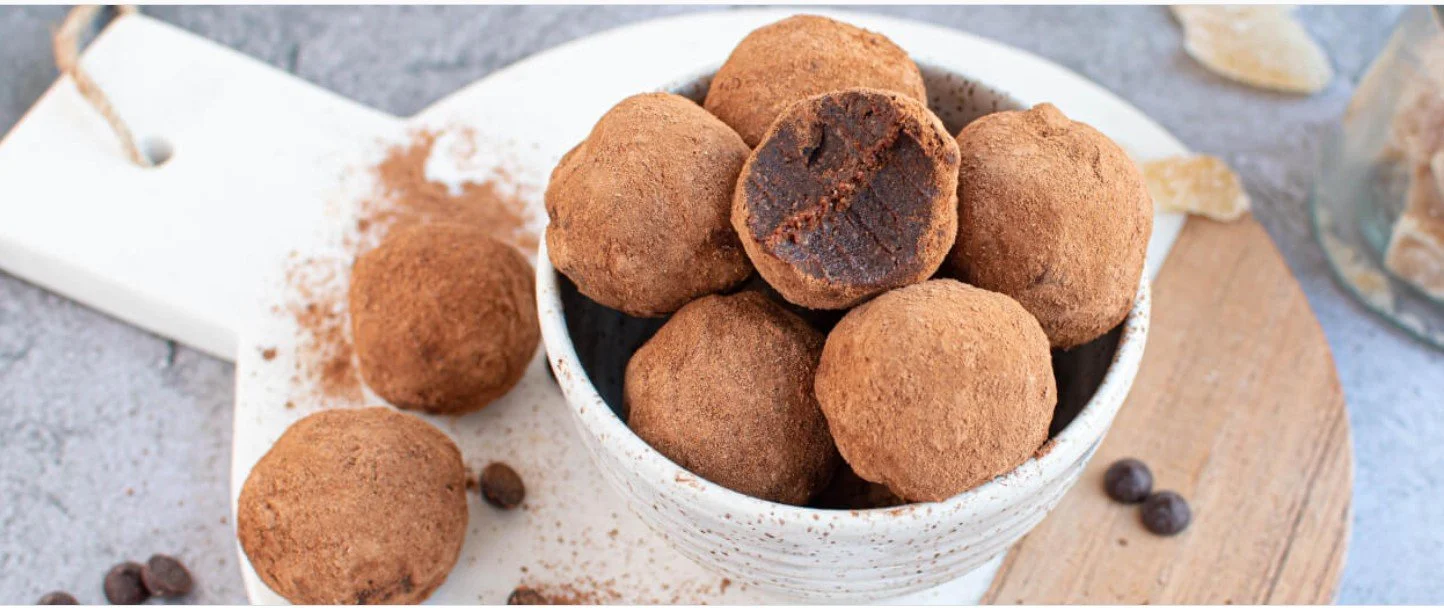 🎄 5 Holiday Nutrition Tips to Help You Feel Your Best (Without Restriction)