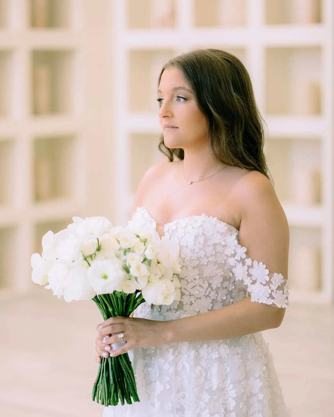 Annie &amp; Lee&rsquo;s first look was a quiet pause filled with tenderness and anticipation. Within the serene architecture of Paradisus, their day unfolded in the heart of Los Cabos &mdash; where every glance carried the promise of a lifetime toget