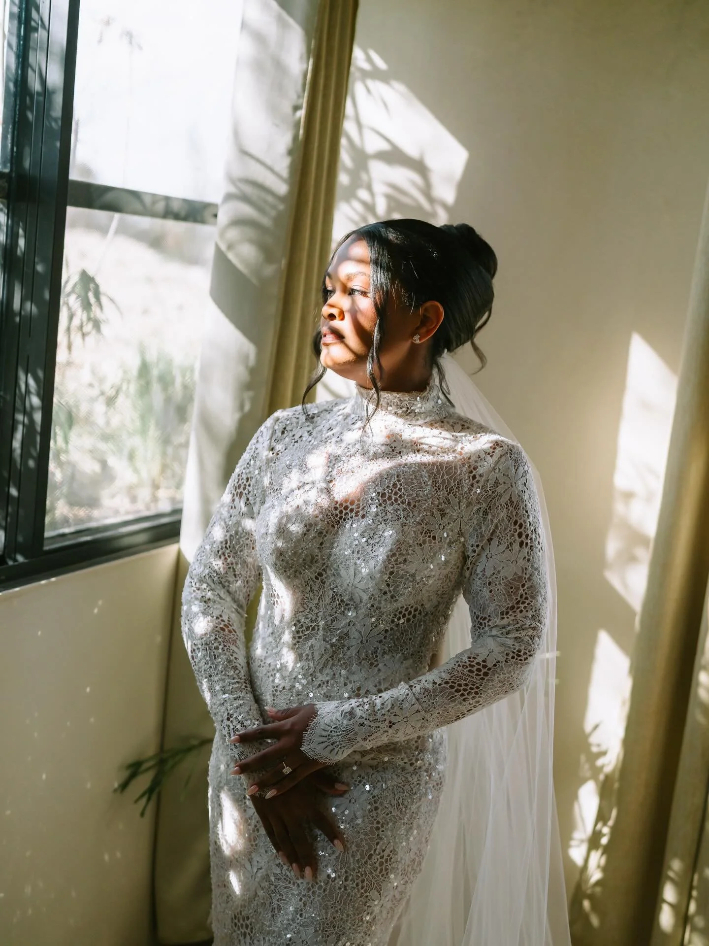 Not everything about a wedding is the &ldquo;perfect moment&rdquo;&hellip;
it&rsquo;s everything happening in between.

The quiet looks,
the calm before the ceremony,
the way the whole day just felt honest.

Marielle &amp; Rueben, thank you for your 