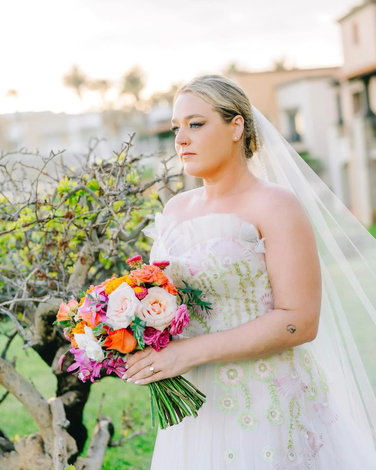 There&rsquo;s a certain kind of magic you only witness when you&rsquo;re invited into a wedding weekend as a photographer &mdash; the kind that unfolds quietly, honestly, and all at once.

With Goldie &amp; John, Los Cabos became a tapestry of moment