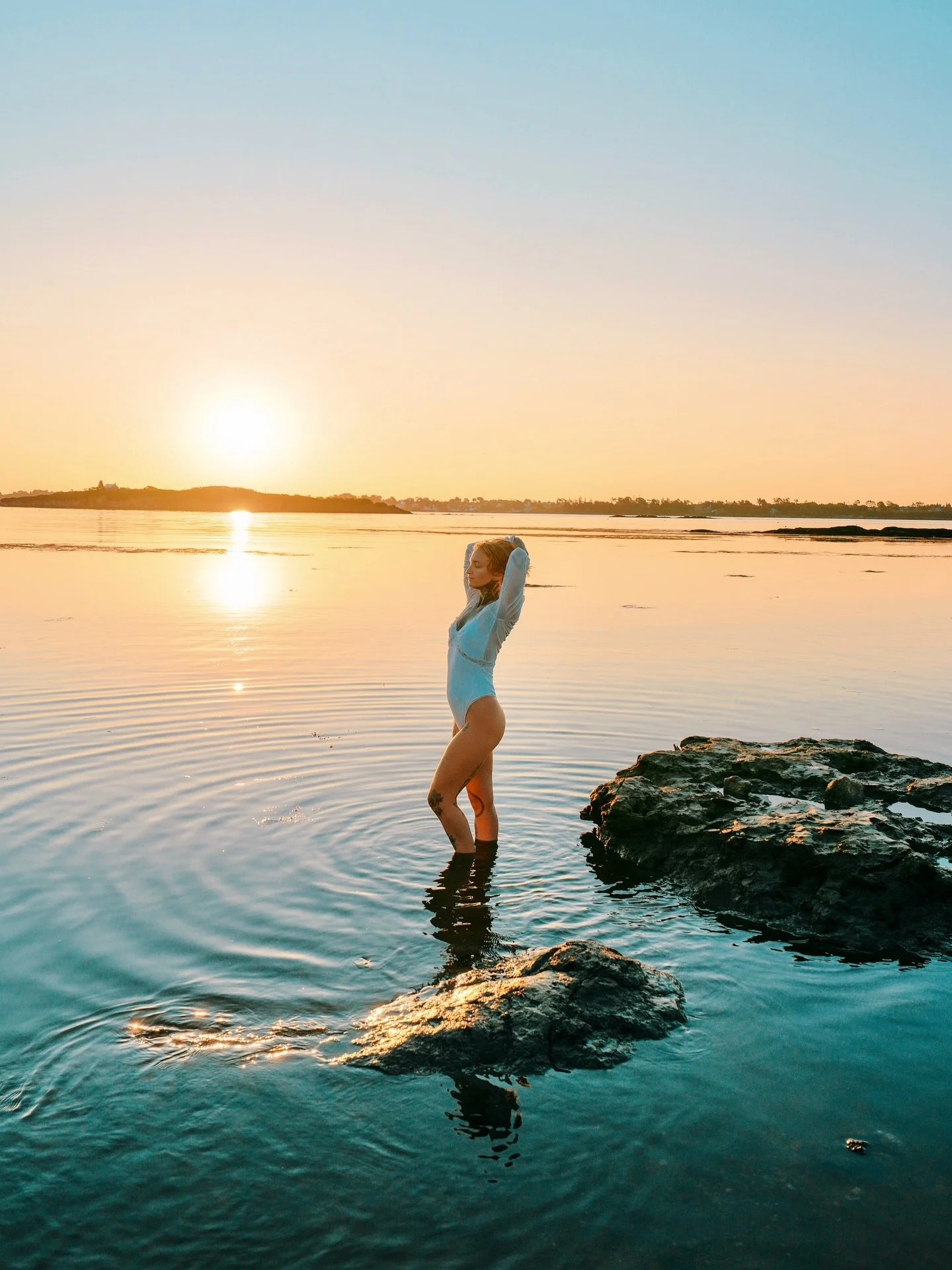 Waking up for sunrise is always worth it 🌞 thank you to the beautiful, talented @jenna_taddeo for racing the sun to our location and jumping right in to the cold ocean water for these images. A lotta gorgeous photos came from this session, stay tune