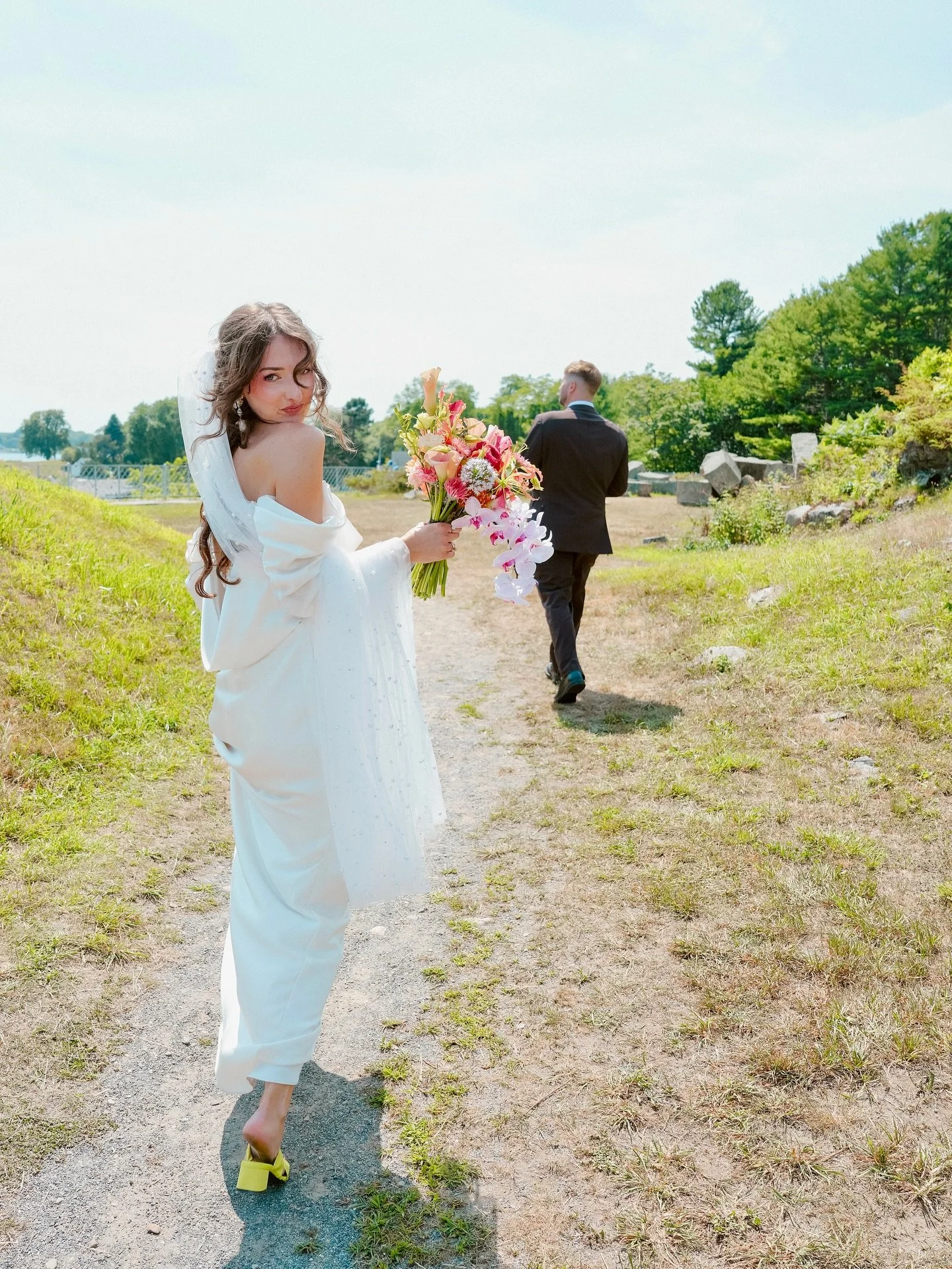 This summer, I had the opportunity to photograph a lot of love 💞 with the pinnacle being Maria (@foxspit_) and Nate&rsquo;s (@avgbbqfan) wedding. 

Having the opportunity to document this day means the world to me. Maria and Nate are the best of the